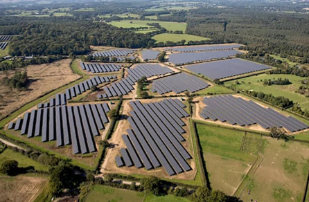 Central eléctrica terrestre JASOLAR de 49 MW, Southwick, Reino Unido 